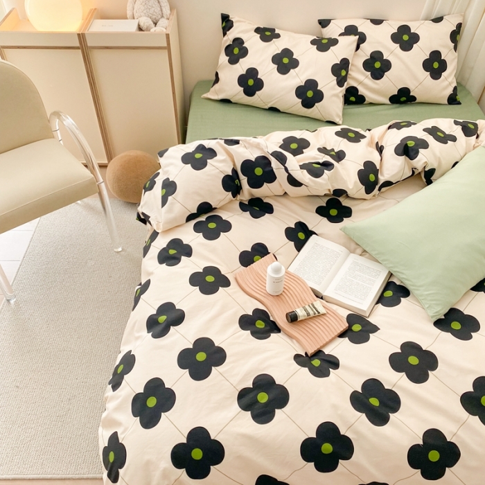 91家纺网 家纺一手货源 找家纺 昔可 2022新款全棉四件套新款影棚图 幸运四叶花 黑