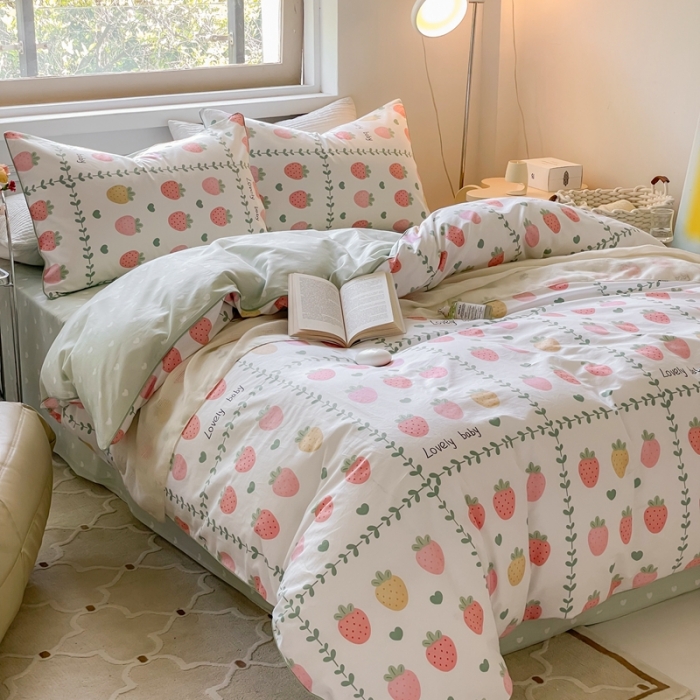 91家纺网 家纺一手货源 找家纺 昔可家纺2022新款嵌绳全棉套件组图一 恋夏草莓