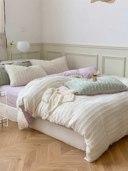 91家纺网 家纺一手货源 找家纺 顾里家居 2022年新款少女流苏牛奶绒四件套 迷雾白