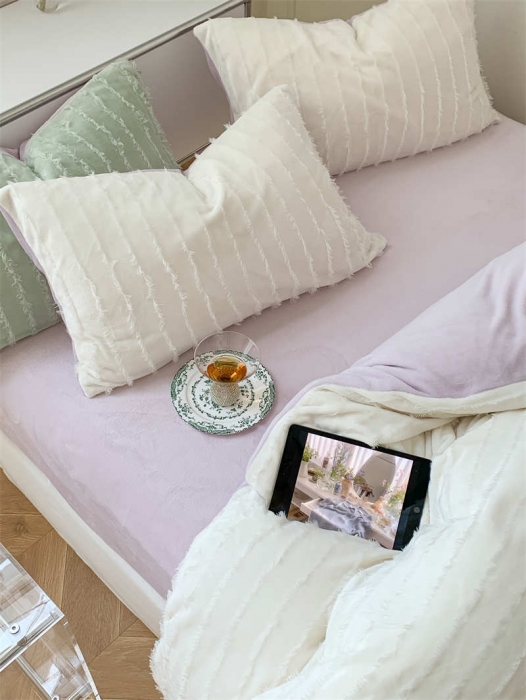 91家纺网 家纺一手货源 找家纺 顾里家居 2022年新款少女流苏牛奶绒四件套 迷雾白