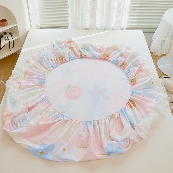 91家纺网 家纺一手货源 找家纺 金丝鸟 2022新款全棉花边床笠 草莓物语