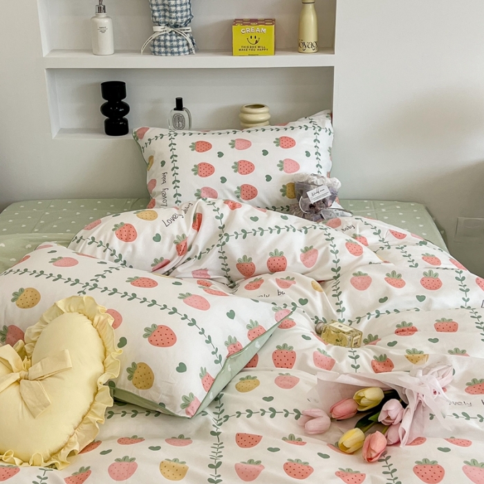 91家纺网 家纺一手货源 找家纺 昔可2022新款嵌绳全棉四件套组图二 恋夏草莓