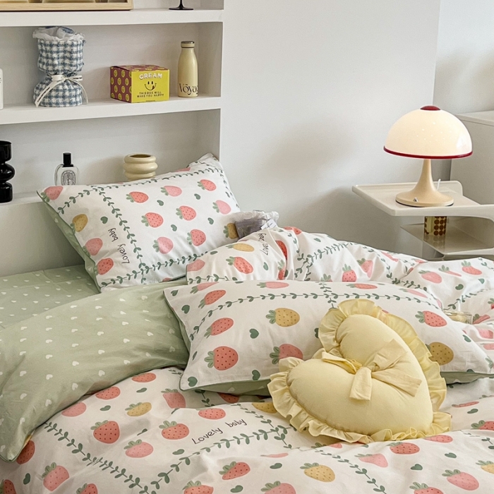 91家纺网 家纺一手货源 找家纺 昔可2022新款嵌绳全棉四件套组图二 恋夏草莓