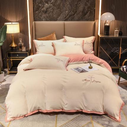 91家纺网 家纺一手货源 找家纺 （总）2025新款牛奶绒纯色双拼四件套床单/床裙/床罩款（轻奢拍摄）