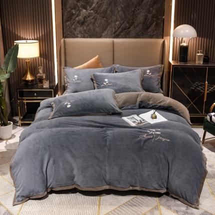 91家纺网 家纺一手货源 找家纺 （总）2025新款牛奶绒纯色双拼四件套床单/床裙/床罩款（轻奢拍摄）