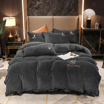 91家纺网 家纺一手货源 找家纺 （总）2025新款牛奶绒纯色双拼四件套床单/床裙/床罩款（轻奢拍摄）