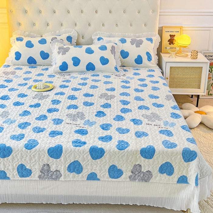 91家纺网 家纺一手货源 找家纺 澳梵  2022新款牛奶绒印花床盖三件套四件套 心心相印