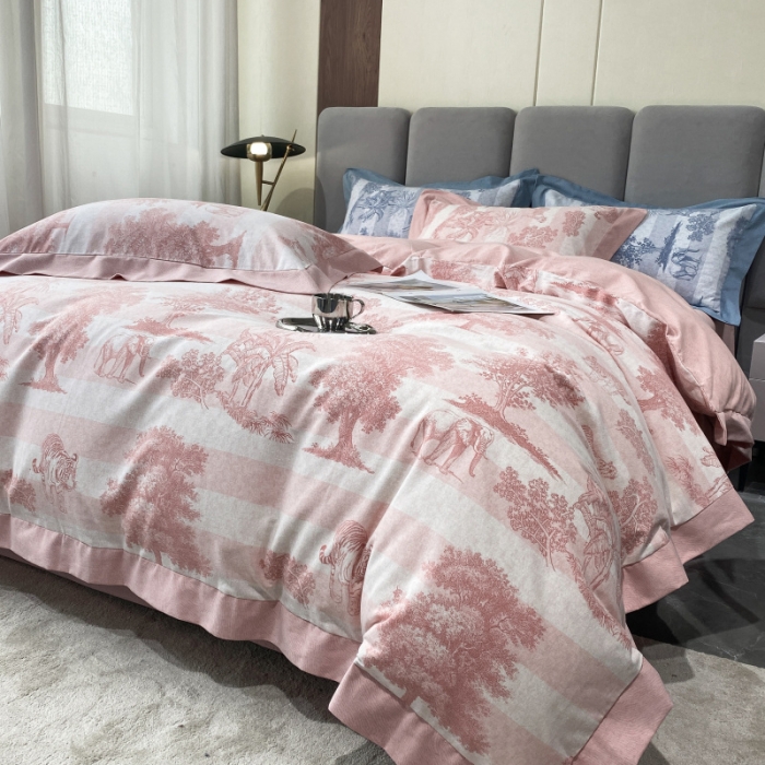 91家纺网 家纺一手货源 找家纺 棉生活 2022新款全棉磨毛宽边系列四件套 丛林秘境-粉