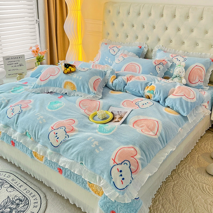 91家纺网 家纺一手货源 找家纺 澳梵  2022新款牛奶绒印花床盖三件套四件套 心心熊