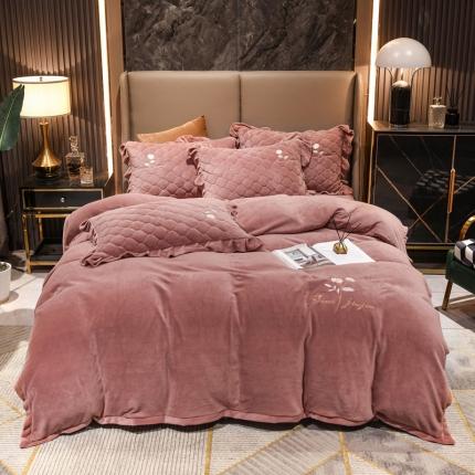 91家纺网 家纺一手货源 找家纺 （总）爱妮玖玖 2025新款牛奶绒纯色款夹棉床笠四件套