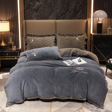 91家纺网 家纺一手货源 找家纺 （总）爱妮玖玖 2025新款牛奶绒纯色款夹棉床笠四件套