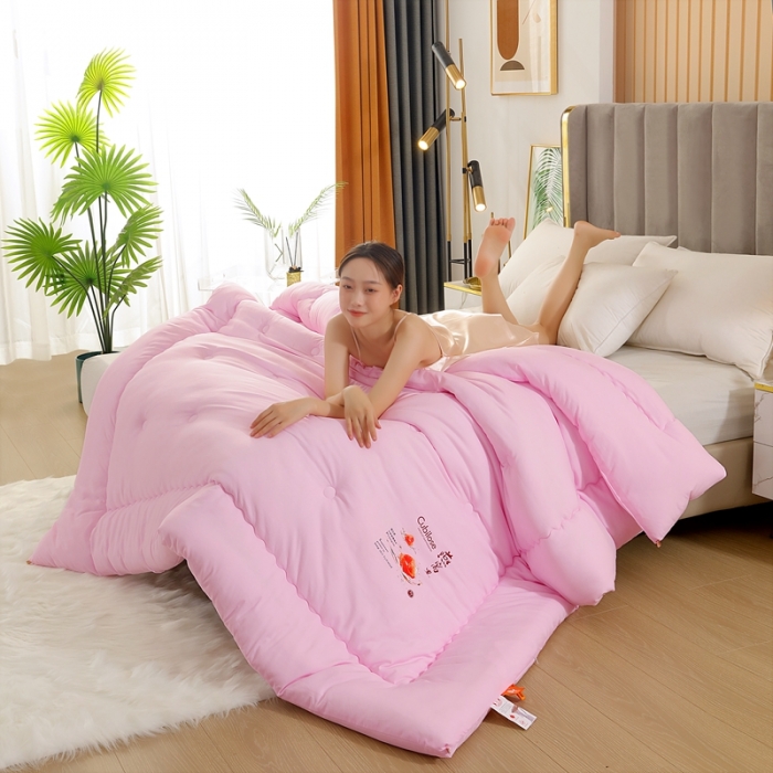 91家纺网 家纺一手货源 找家纺 伊被源 2022新款亲肤抗菌纤维舒适冬被被子被芯-燕窝里 粉色