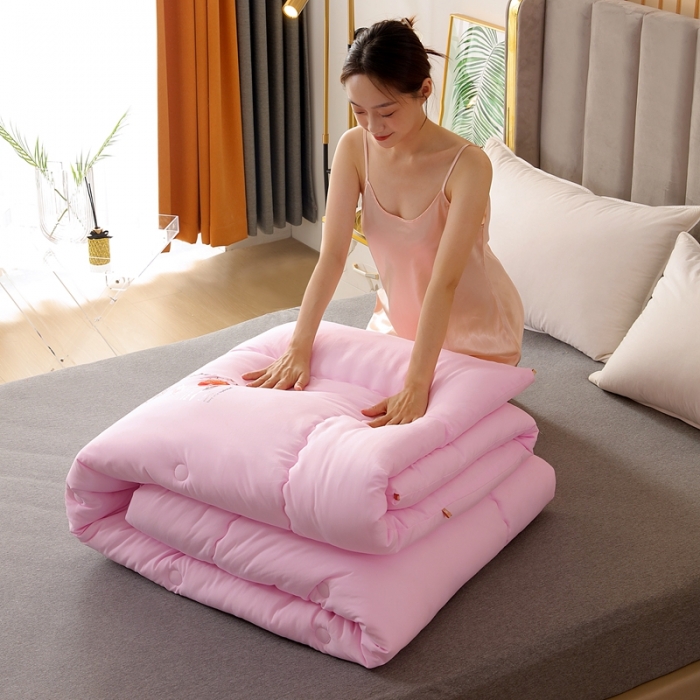 91家纺网 家纺一手货源 找家纺 伊被源 2022新款亲肤抗菌纤维舒适冬被被子被芯-燕窝里 粉色