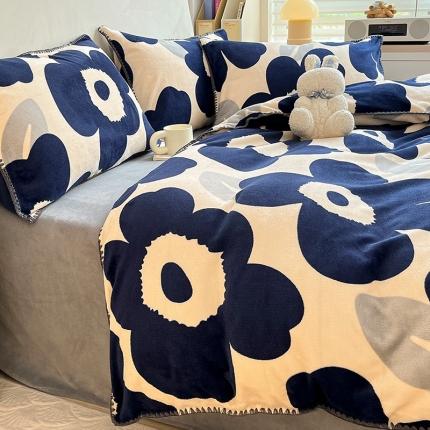 91家纺网 家纺一手货源 找家纺 安哆啦 新款贝壳边工艺牛奶绒珊瑚绒四件套单被套 复古蓝花