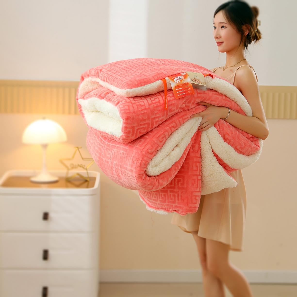 91家纺网 家纺一手货源 找家纺 （总）伊被源 2022新款羊羔剪花绒冬被被子被芯