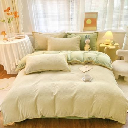 91家纺网 家纺一手货源 找家纺 莱茵 2023秋冬新款ins华夫格贝壳边牛奶绒四件套 奶油黄