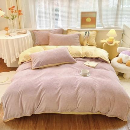 91家纺网 家纺一手货源 找家纺 莱茵 2023秋冬新款ins华夫格贝壳边牛奶绒四件套 芝芝粉