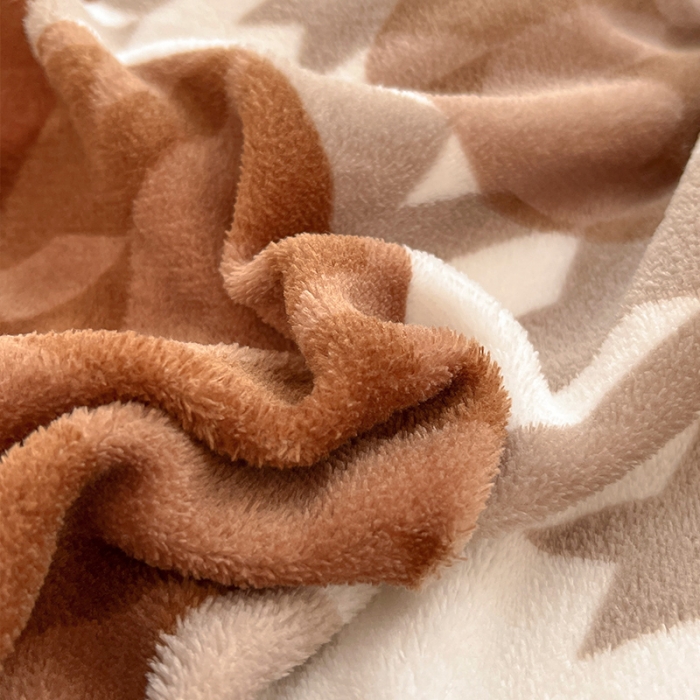 91家纺网 家纺一手货源 找家纺 安哆啦 新款贝壳边工艺牛奶绒珊瑚绒四件套单被套 爱心千鸟格