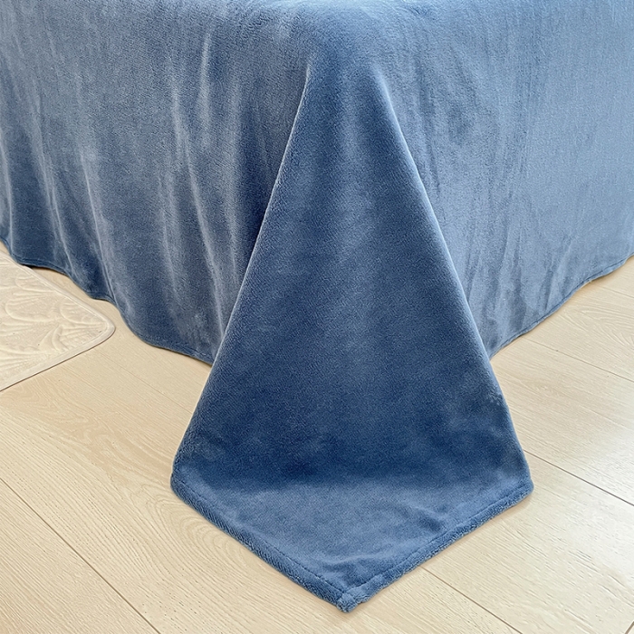 91家纺网 家纺一手货源 找家纺 安哆啦 新款贝壳边工艺牛奶绒珊瑚绒四件套单被套 宝石蓝