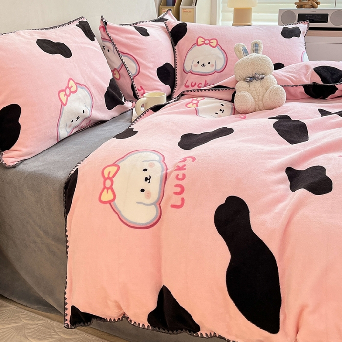 91家纺网 家纺一手货源 找家纺 安哆啦 新款贝壳边工艺牛奶绒珊瑚绒四件套单被套 豹纹小萌狗