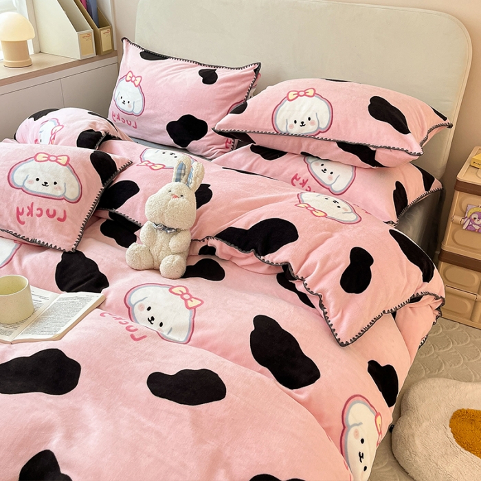 91家纺网 家纺一手货源 找家纺 安哆啦 新款贝壳边工艺牛奶绒珊瑚绒四件套单被套 豹纹小萌狗