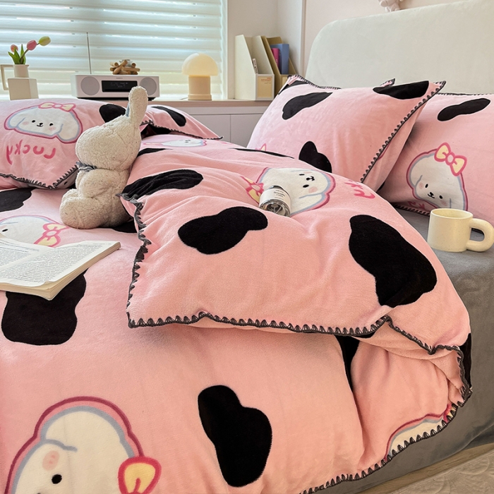 91家纺网 家纺一手货源 找家纺 安哆啦 新款贝壳边工艺牛奶绒珊瑚绒四件套单被套 豹纹小萌狗