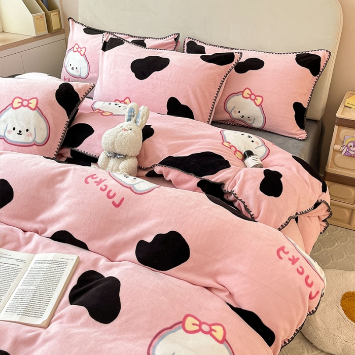 91家纺网 家纺一手货源 找家纺 安哆啦 新款贝壳边工艺牛奶绒珊瑚绒四件套单被套 豹纹小萌狗