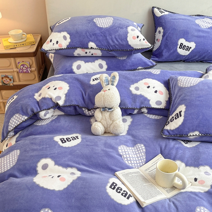 91家纺网 家纺一手货源 找家纺 安哆啦 新款贝壳边工艺牛奶绒珊瑚绒四件套单被套 饼干小熊仔