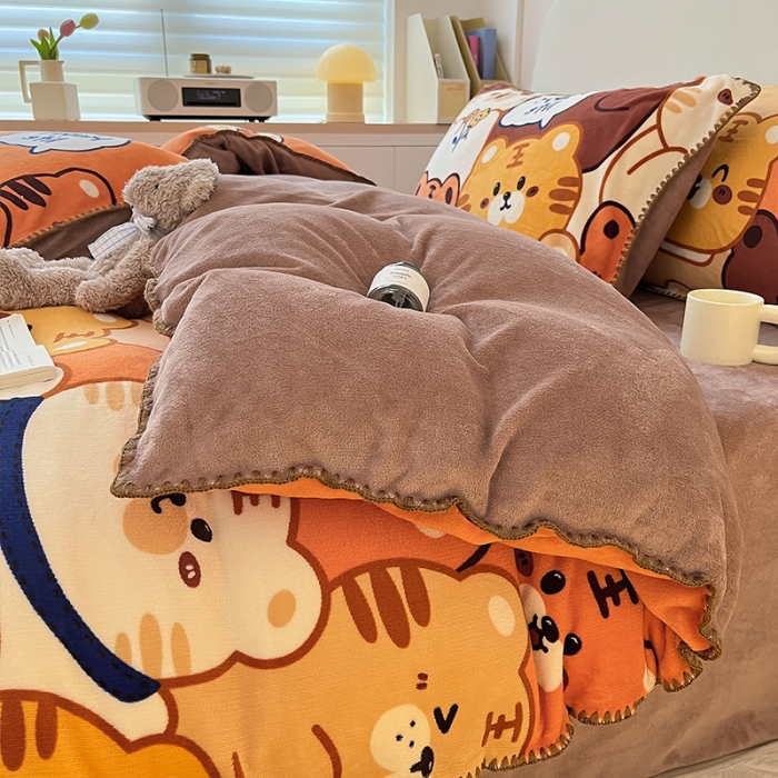 91家纺网 家纺一手货源 找家纺 安哆啦 新款贝壳边工艺牛奶绒珊瑚绒四件套单被套 虎虎乐园