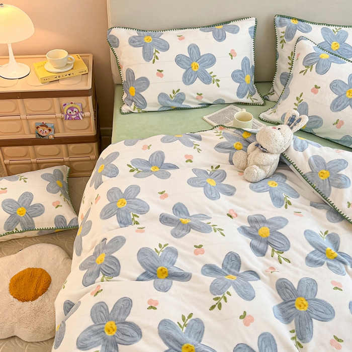 91家纺网 家纺一手货源 找家纺 安哆啦 新款贝壳边工艺牛奶绒珊瑚绒四件套单被套 花园里