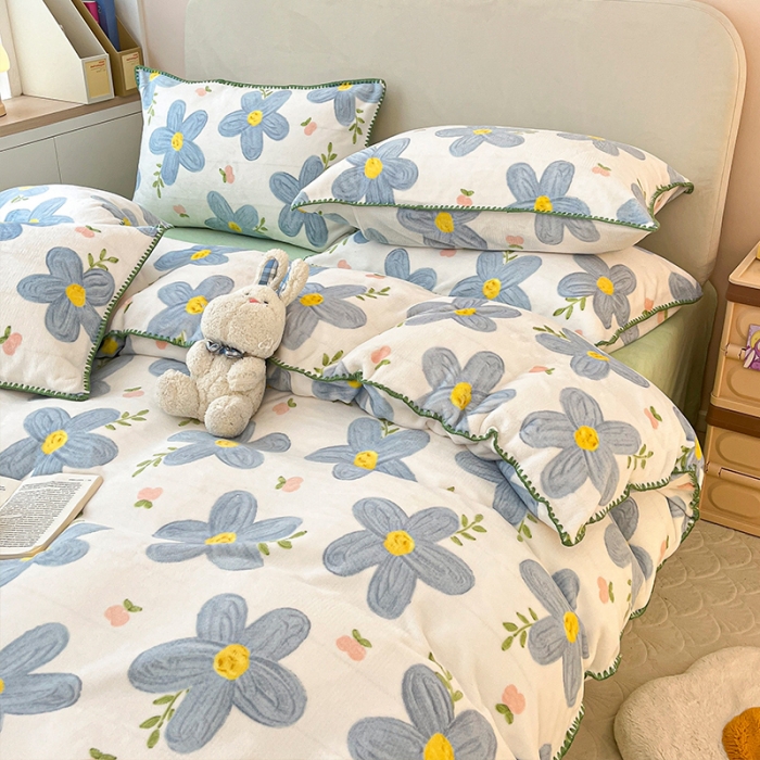 91家纺网 家纺一手货源 找家纺 安哆啦 新款贝壳边工艺牛奶绒珊瑚绒四件套单被套 花园里