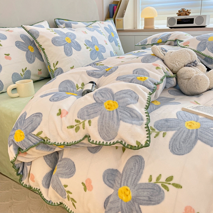 91家纺网 家纺一手货源 找家纺 安哆啦 新款贝壳边工艺牛奶绒珊瑚绒四件套单被套 花园里