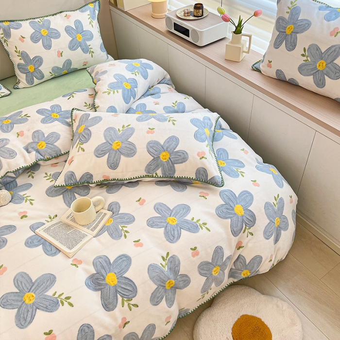 91家纺网 家纺一手货源 找家纺 安哆啦 新款贝壳边工艺牛奶绒珊瑚绒四件套单被套 花园里