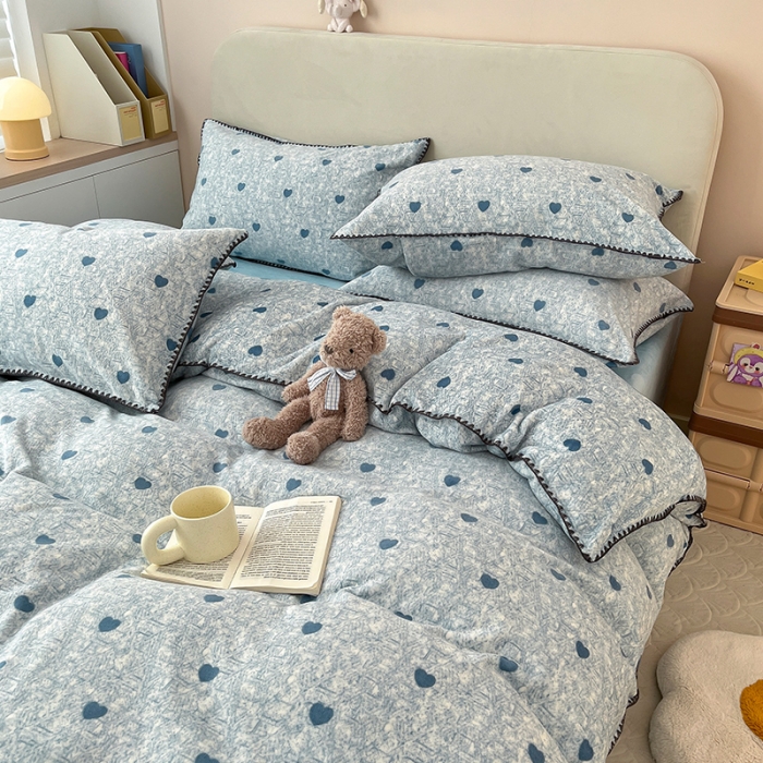 91家纺网 家纺一手货源 找家纺 安哆啦 新款贝壳边工艺牛奶绒珊瑚绒四件套单被套 蓝色小爱心