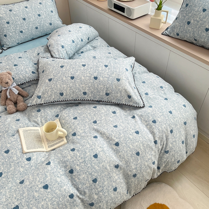 91家纺网 家纺一手货源 找家纺 安哆啦 新款贝壳边工艺牛奶绒珊瑚绒四件套单被套 蓝色小爱心