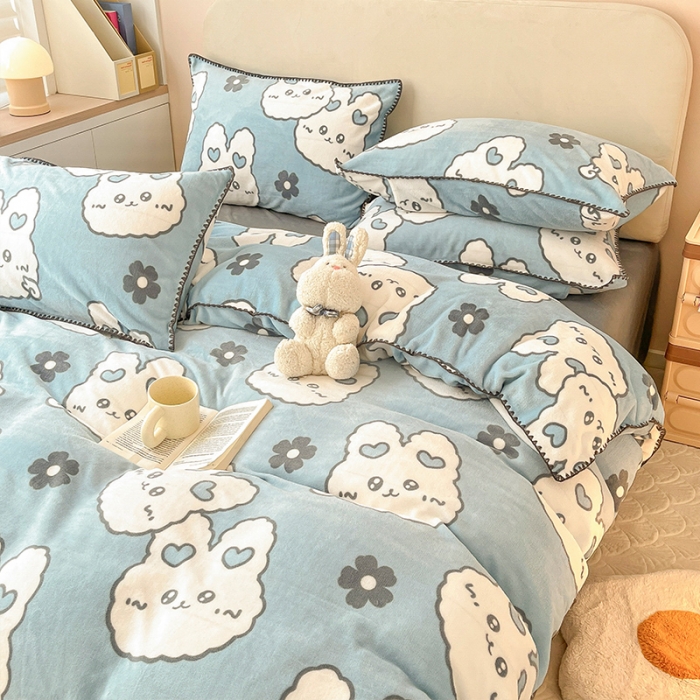 91家纺网 家纺一手货源 找家纺 安哆啦 新款贝壳边工艺牛奶绒珊瑚绒四件套单被套 萌萌兔