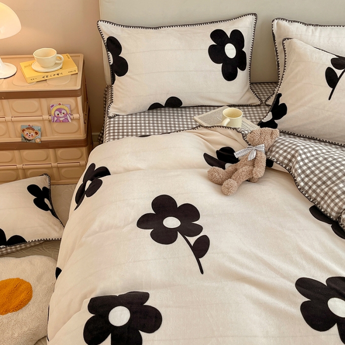 91家纺网 家纺一手货源 找家纺 安哆啦 新款贝壳边工艺牛奶绒珊瑚绒四件套单被套 山茶花花