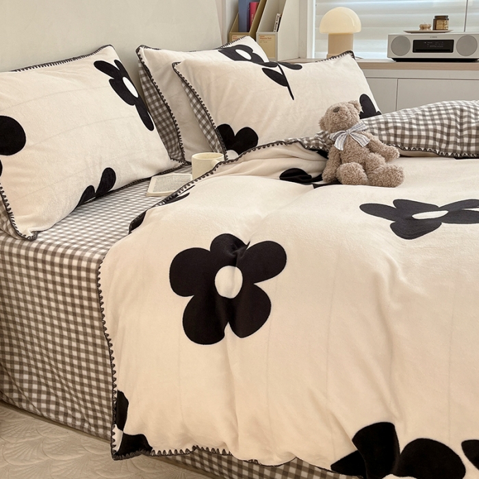 91家纺网 家纺一手货源 找家纺 安哆啦 新款贝壳边工艺牛奶绒珊瑚绒四件套单被套 山茶花花