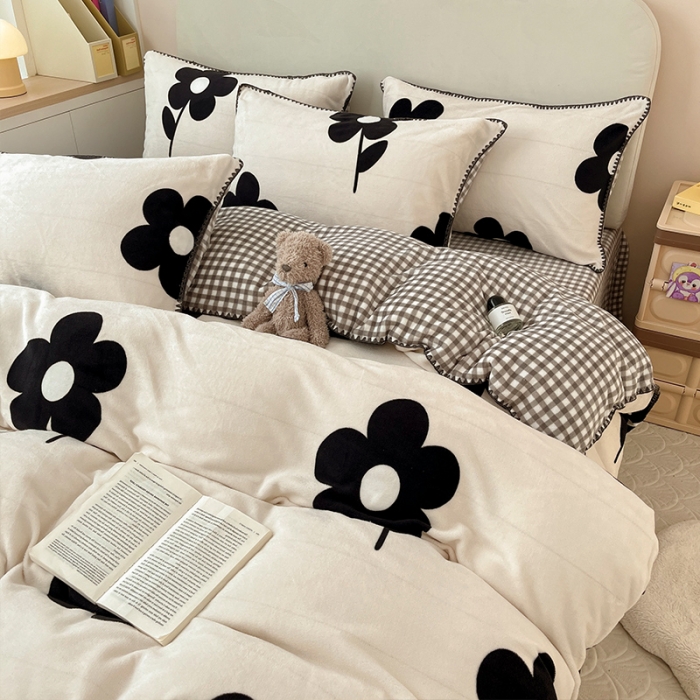 91家纺网 家纺一手货源 找家纺 安哆啦 新款贝壳边工艺牛奶绒珊瑚绒四件套单被套 山茶花花