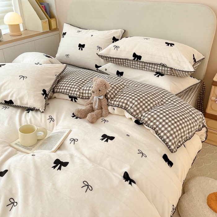 91家纺网 家纺一手货源 找家纺 安哆啦 新款贝壳边工艺牛奶绒珊瑚绒四件套单被套 小蝴蝶结