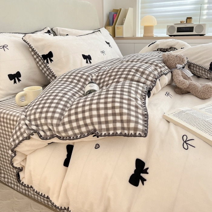 91家纺网 家纺一手货源 找家纺 安哆啦 新款贝壳边工艺牛奶绒珊瑚绒四件套单被套 小蝴蝶结