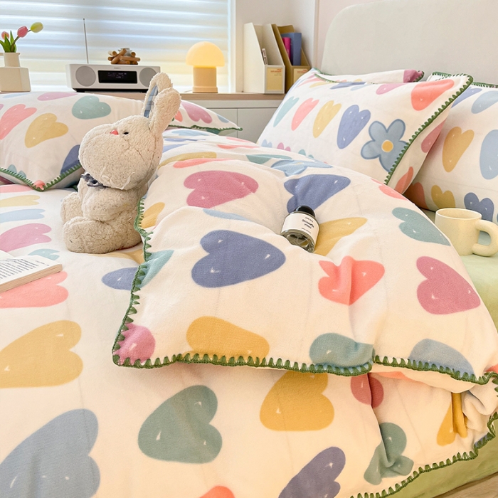 91家纺网 家纺一手货源 找家纺 安哆啦 新款贝壳边工艺牛奶绒珊瑚绒四件套单被套 心花怒放