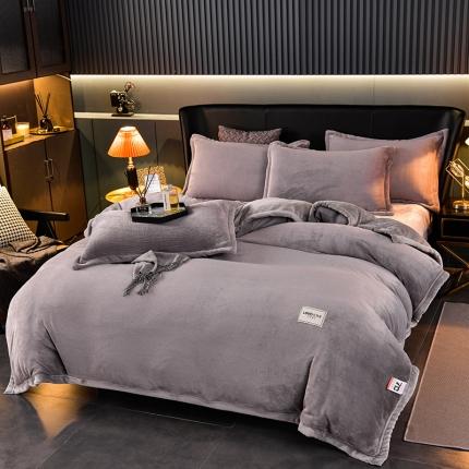 91家纺网 家纺一手货源 找家纺 小牛席业 2022新款色织牛奶绒四件套 色织牛奶绒（灰色）