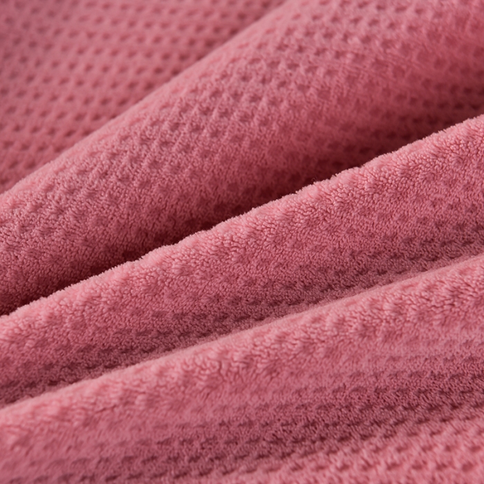 91家纺网 家纺一手货源 找家纺 小牛席业 2022新款雕花牛奶绒四件套 华夫格牛奶绒（粉色）