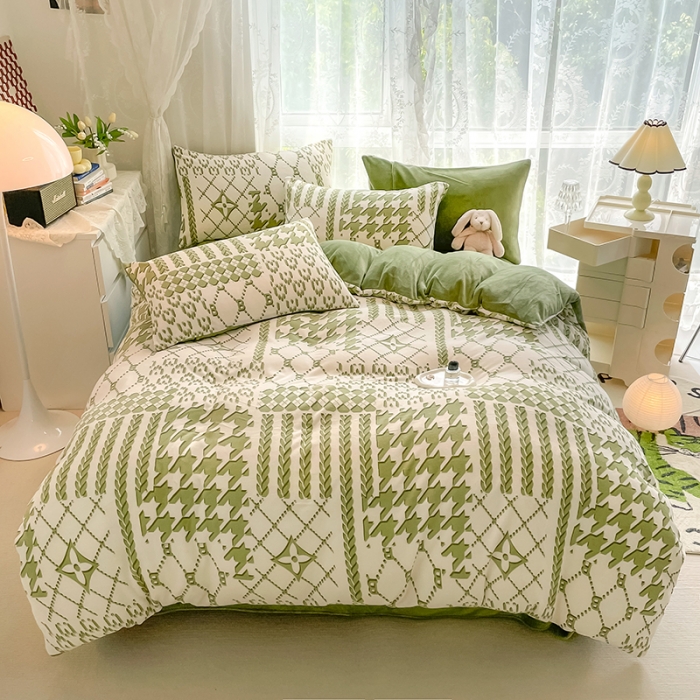 91家纺网 家纺一手货源 找家纺 HL原创 2022新款牛奶绒印花基础款 春色暖阳