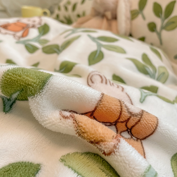 91家纺网 家纺一手货源 找家纺 HL原创 2022新款牛奶绒印花基础款 菲菲兔-绿