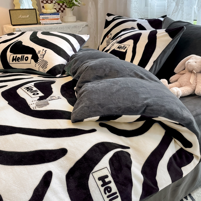 91家纺网 家纺一手货源 找家纺 HL原创 2022新款牛奶绒印花基础款 罗马生活