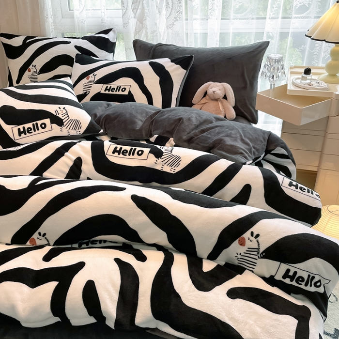 91家纺网 家纺一手货源 找家纺 HL原创 2022新款牛奶绒印花基础款 罗马生活