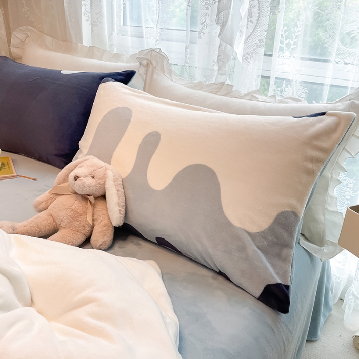 91家纺网 家纺一手货源 找家纺 HL原创 2022新款牛奶绒印花基础款 旅行