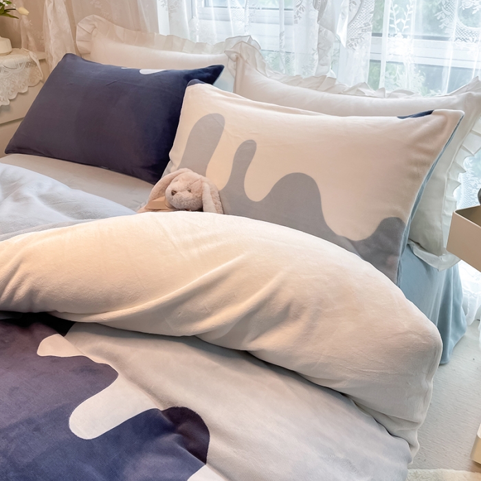 91家纺网 家纺一手货源 找家纺 HL原创 2022新款牛奶绒印花基础款 旅行